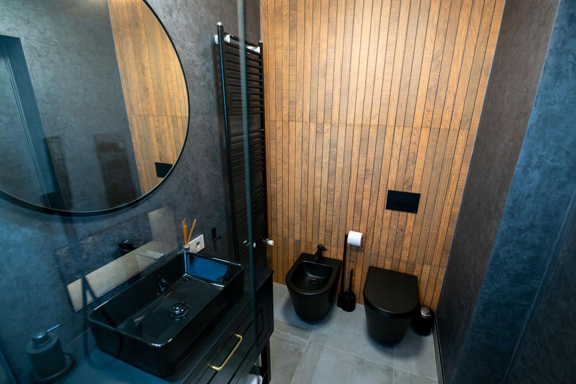 The Penthouse Hotel Vaslui Buitenkant foto
