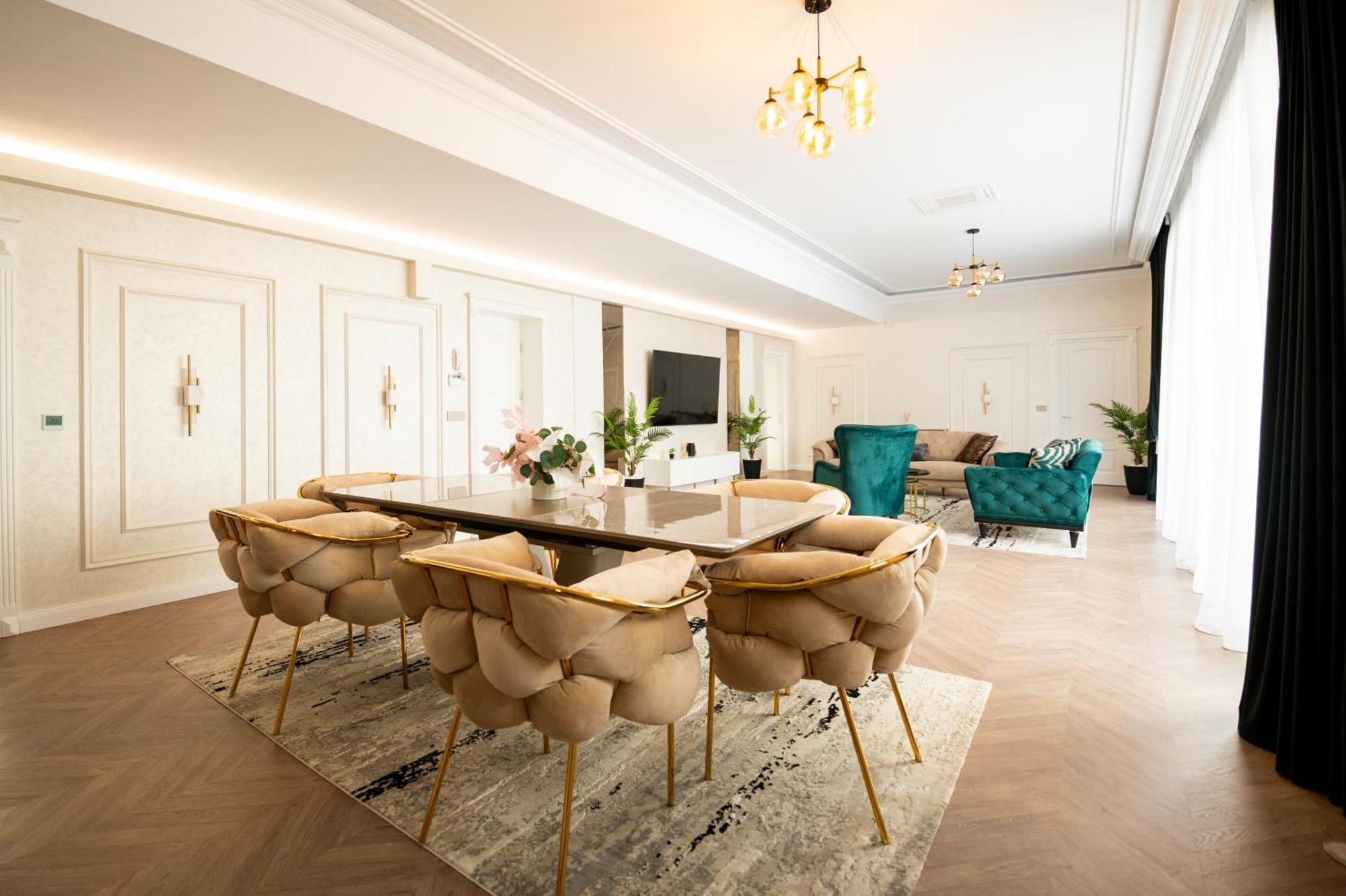 The Penthouse Hotel Vaslui Buitenkant foto